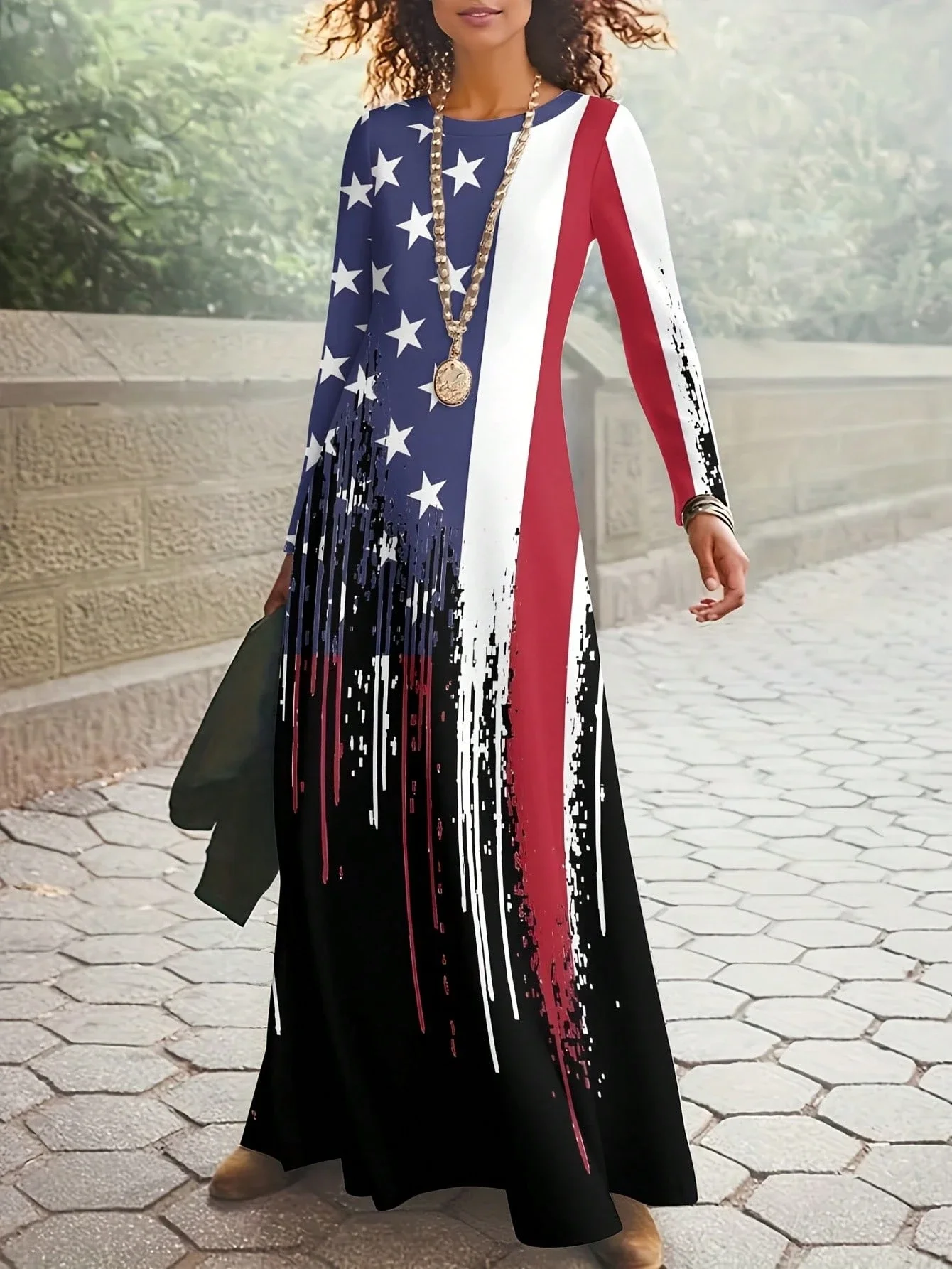 

Элегантное женское платье макси с принтом американского флага