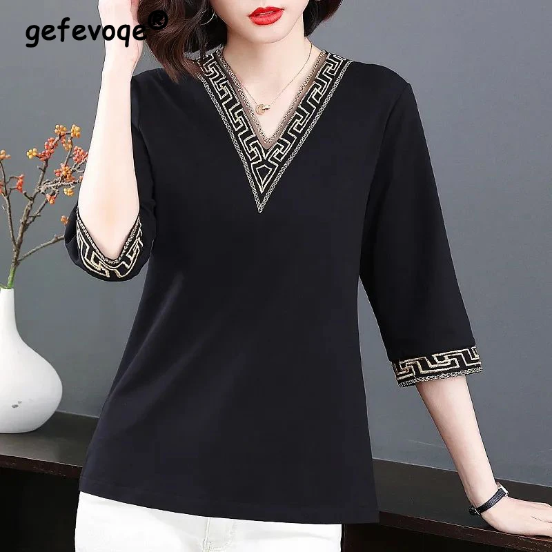 Women\'s Clothing 2023 Summer Fashion Black Vintage Embroidery Elegant T-shirts Simple Casual V Neck Half Sleeve Loose Chic Tops