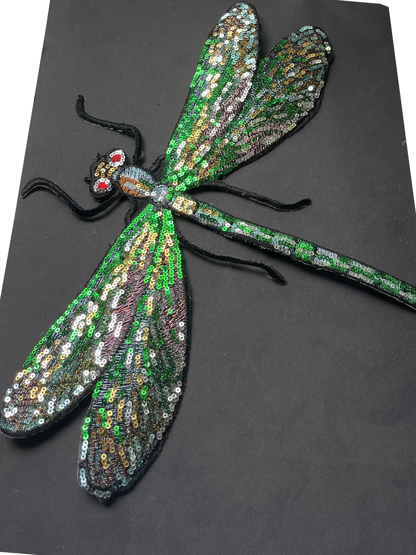 1 Piece Green Sequined Dragonfly Design Patch Fashion Shining Iron On Patch for Clothing DIY Accessories