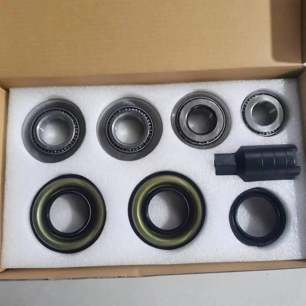 Factory Direct Compatible with Spot Supply Automotive Differential Bearings F-577158 F-574658 LM50134R 22993016