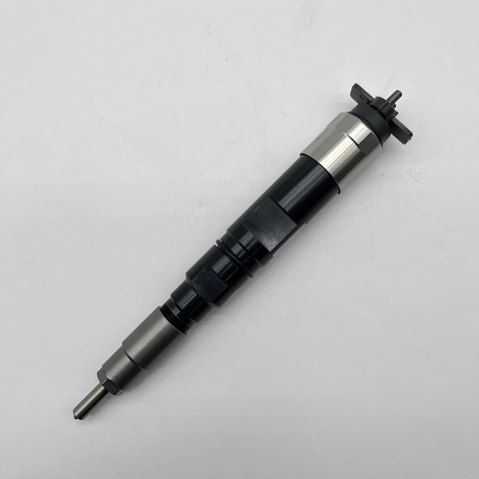 Common Rail Fuel Injector 095000-5160 RE518725 SE501937 RE524362 for John Deere