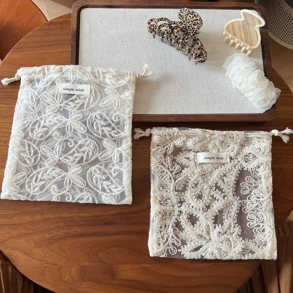 Portable Embroidery Flower Drawstring Pouch Hollow Out Retro Lace Drawstring Storage Bag Lightweight Hand-Held Small Makeup Bag