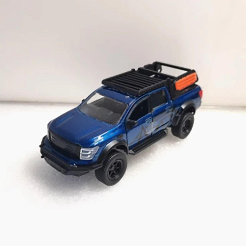 

Diecast 1:32 Scale 2020 PRO-4X Simulation Alloy Car Model Static Display Collectible Toy Gift Ornament Souvenir Decoration