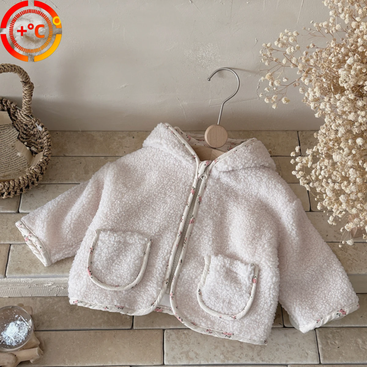 

Модная зимняя одежда для маленьких девочек, куртка из толстого плюша с капюшоном для малышей, теплое пальто с цветочным принтом, верхняя одежда для малышей, От 0 до 3 лет
