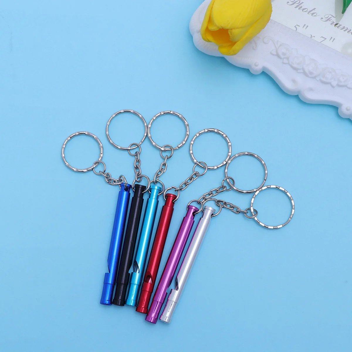 6 قطع من صفارة إنقاذ المدمجة في الهواء الطلق، صفارة من خليط معدني شديدة التحمل مع حلقة لحقيبة الظهر المفاتيح، الاستعداد للطوارئ #6