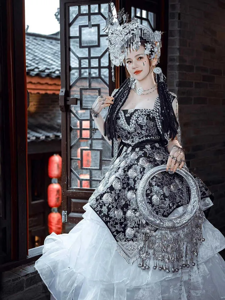 

Dark and two-color ethnic costume for women's photos exotic performance costumes
