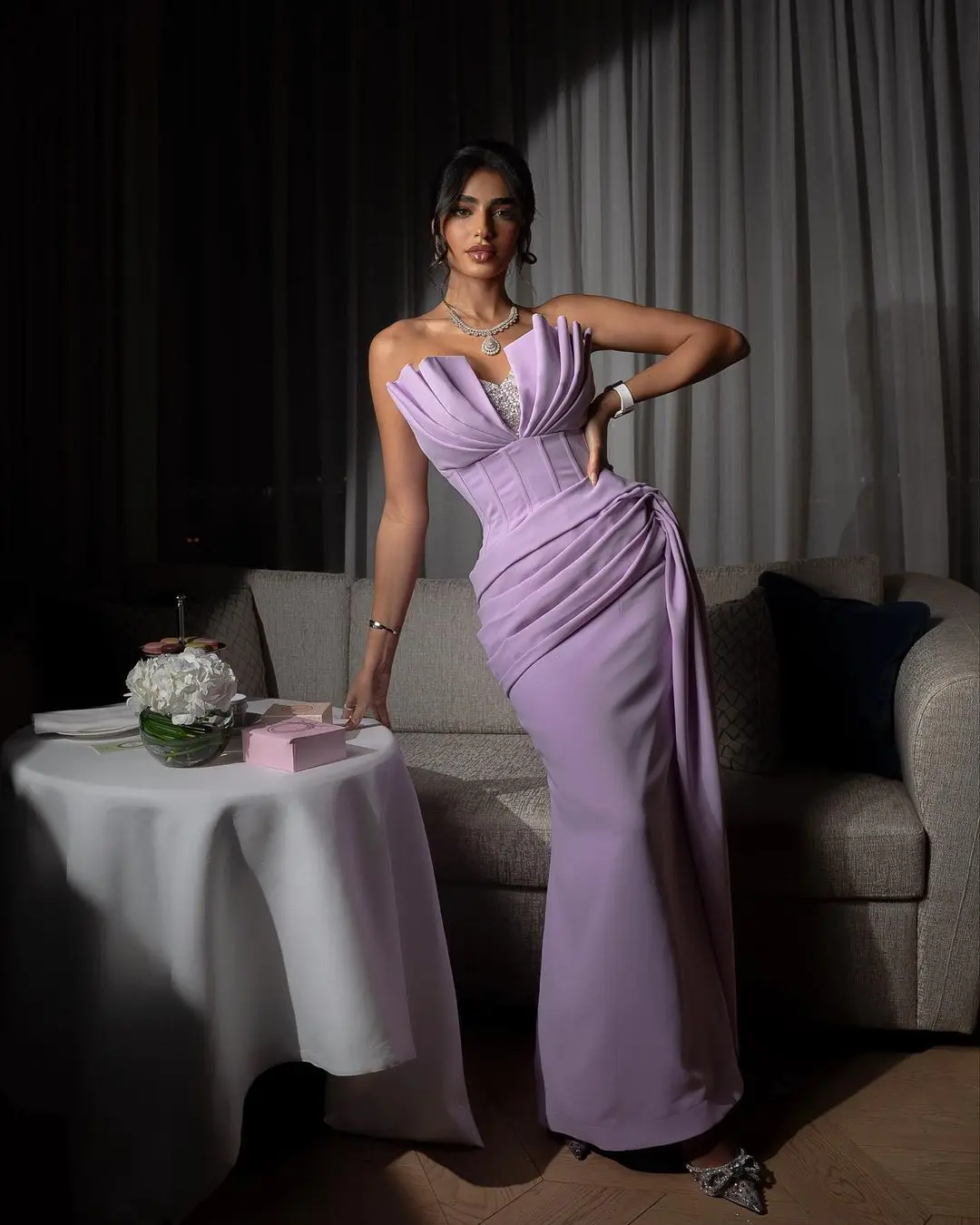 

2024 New Style Arabia Evening Dresses Floor-length Ruched Sleeveless Shiny Beads Prom Dresses Formal Occasion Wedding Party Gown