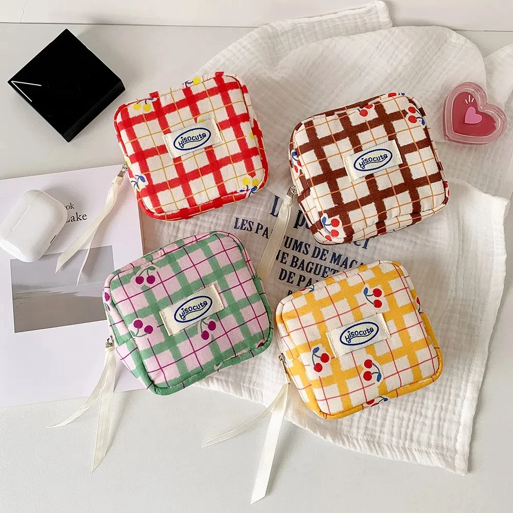

Large Capacity Y2K Cherry Pencil Case Checkered Cartoon Cherry Handheld Korean Pencil Bag Zipper Portable Stationery Storage Bag