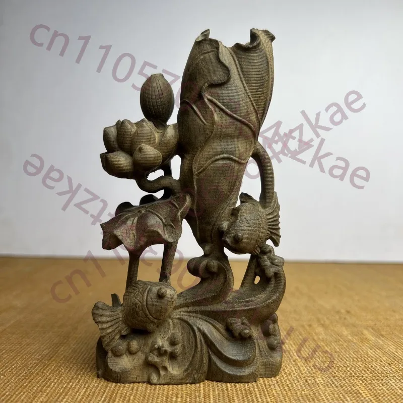 Figura de Loto y Carpa Tallada a Mano en Madera de Agar - 5.9x3x1.4 Pulgadas, Adorno de Madera para Té, Decoración de Estanque de Lotos, Pez Dorado Pequeño