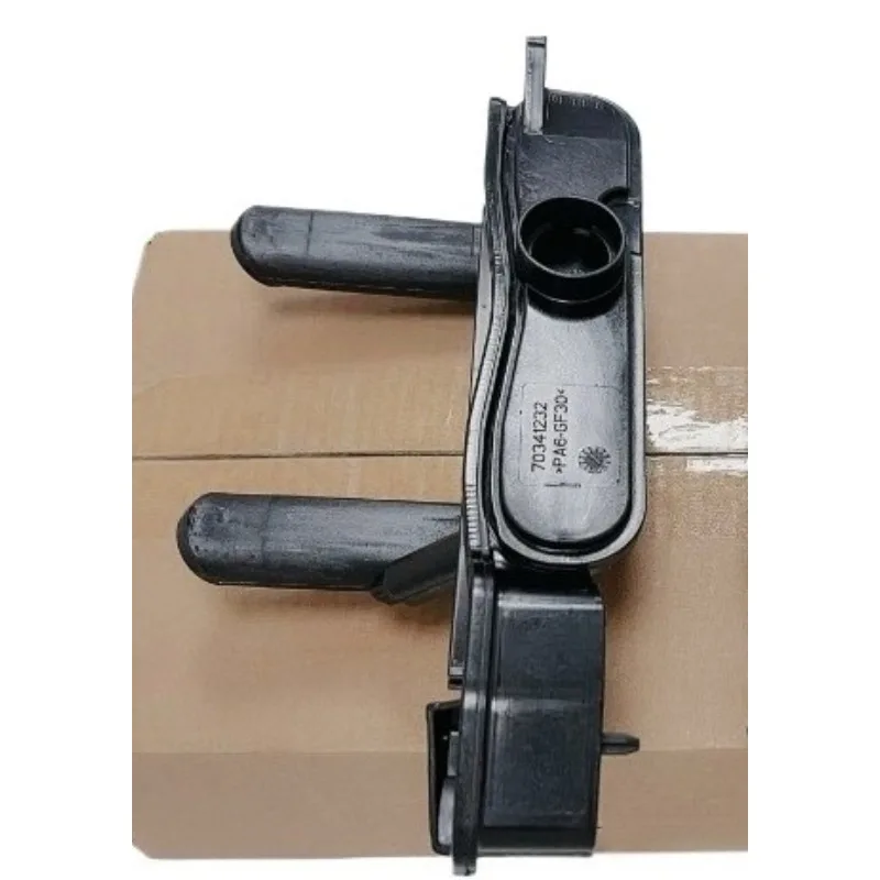 

Exhaust Valve Oil Separator Cylinder Head Cover for BMW N63 F07 F110 F01 F02 F12 F13