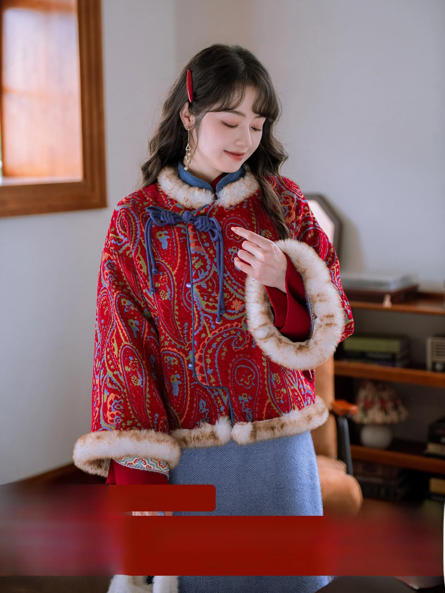 

New Chinese Sle Fce Lined Knitted Jaet Women's Vintage Red Blue Embroidered Coat Warm Loose Fit Long Sve Casual Wear