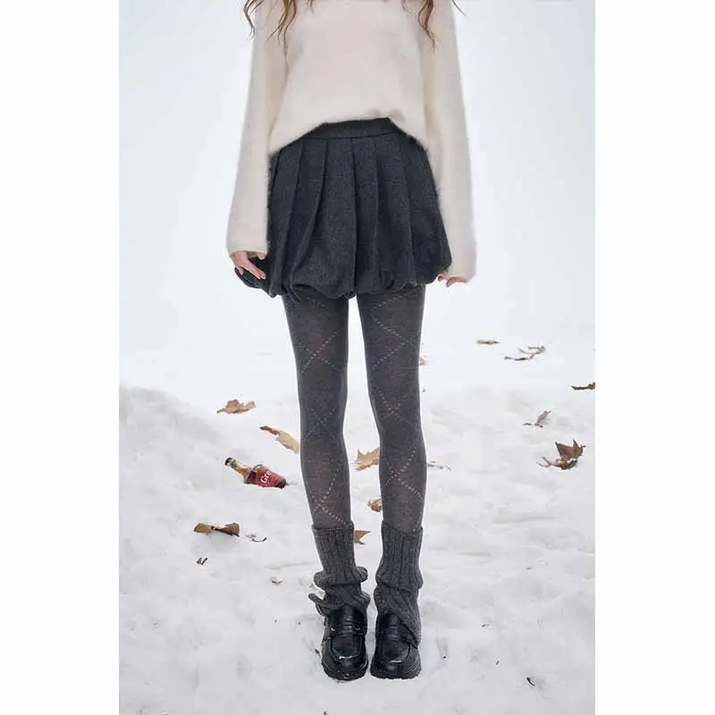 ELFSACK 2025 Winter New Arrivals Preppy Elegant Layered Pleated Darkgray Half Skirt For Women