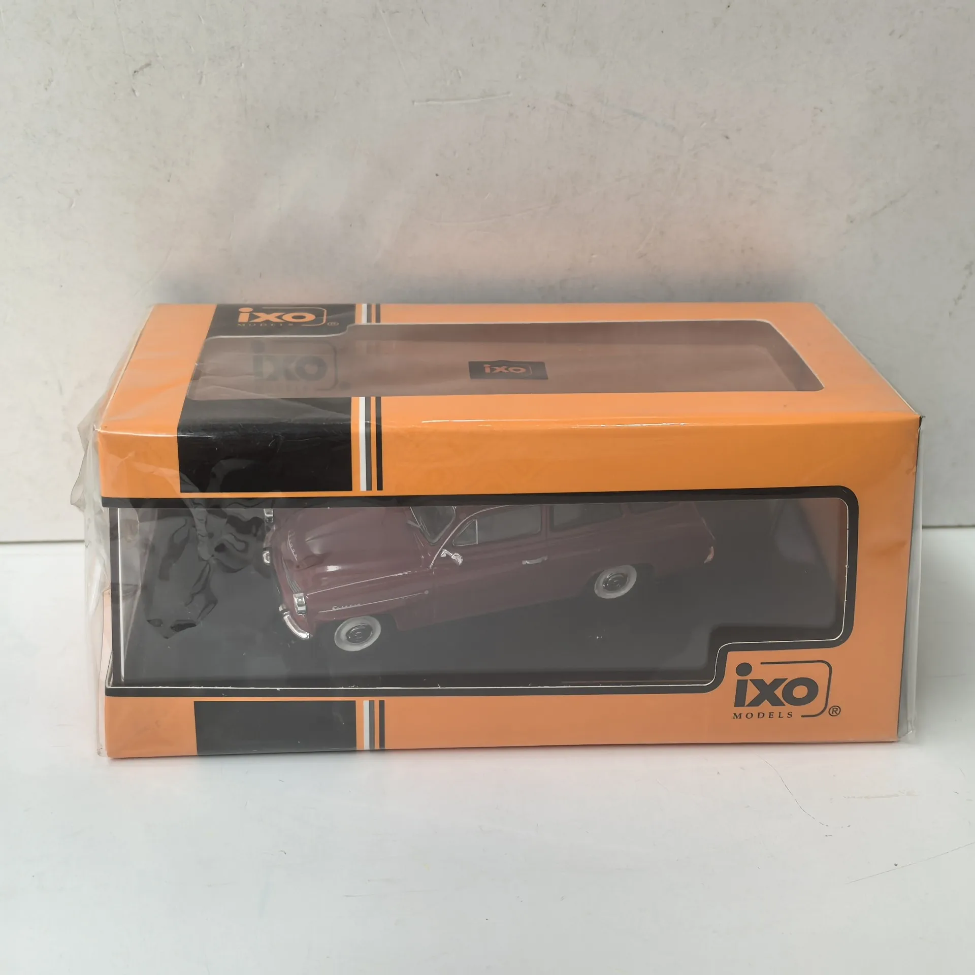 Modèle de voiture en alliage moulé sous pression, échelle Ixo 1/43, SKODA Octavia Combi 1969 Skoda, jouet de collection, cadeau, affichage Souvenir, ornement