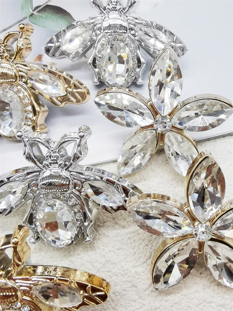 2PCS Strass Blume Biene Schnürsenkel Charms ABS Bling Silbrig Schuh Spitze Dekor Zubehör DIY Goldene Schmuck Schuh Clips Fit stiefel – Detail 3