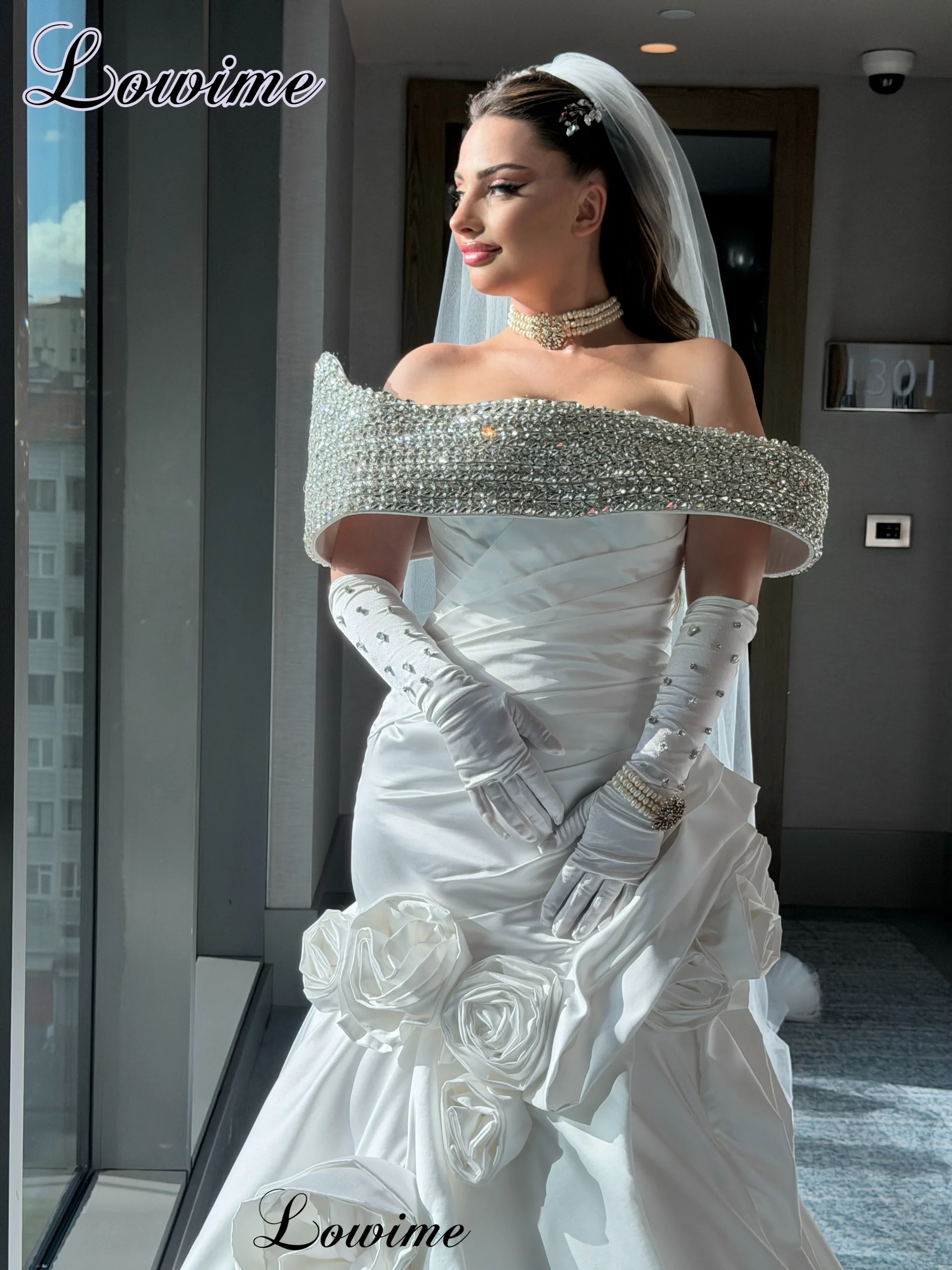 2027 Modest White Wedding Dresses Elegant Sparkling Off Sholder Garden Brides Dresses Mermaid Vestidos De Novia Customized