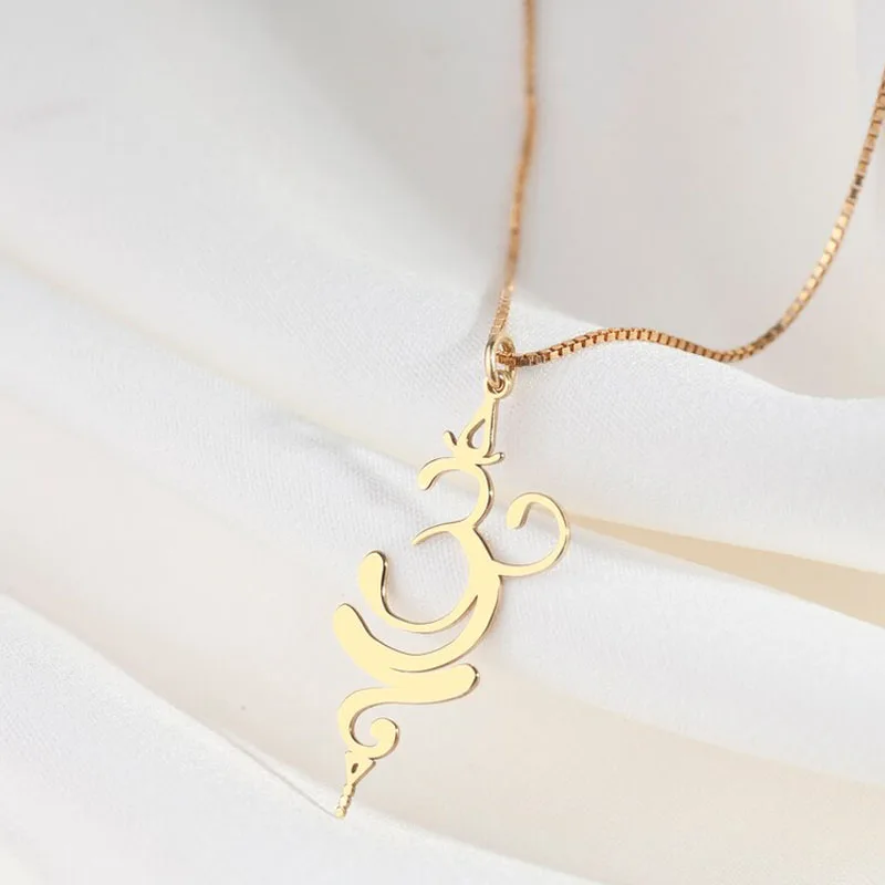New Breathe Necklace Fashion Beautifully Spiritual Yoga Symbol Stainless Steel Pendant Necklace Thanksgiving Day Gift