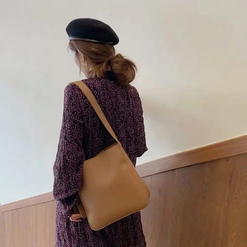 Große Kapazität Französisch Messenger Taschen Hängen Beutel Reißverschluss Pu Leder Verbund Taschen Einfarbig Retro Textur Unterarm Taschen Arbeit