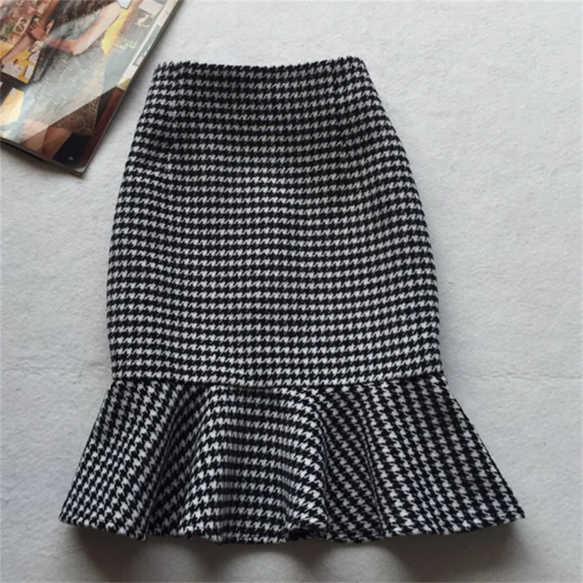 

Gowyimmes New Autumn Winter Fashion Women High Waist A-line Ruffle Skirt Lady Plaid Skirts Harajuku Bottomings Mujer Mini 1478