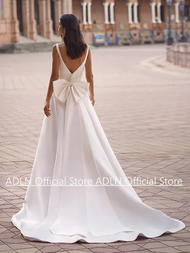 Imagen 2 del producto Vestido de novia de línea A para mujer, vestido de novia personalizado con cuello redondo sin mangas, apliques de cuentas, tren de barrido, vestidos de novia sin espalda