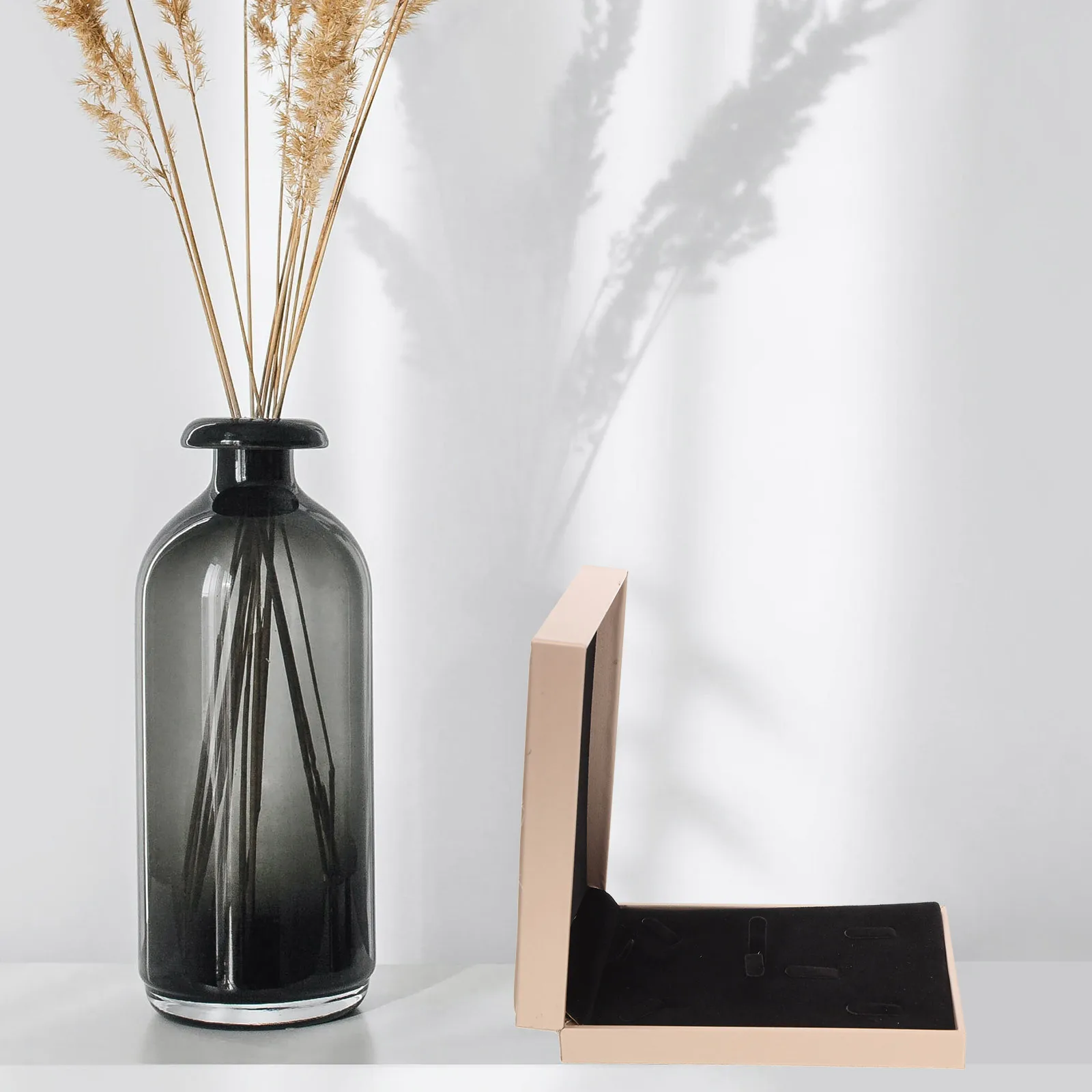 

Jewelry Box PU Elegant Minimalist Design for Rings Necklaces Earrings Proposal Ring Box Wedding Packaging