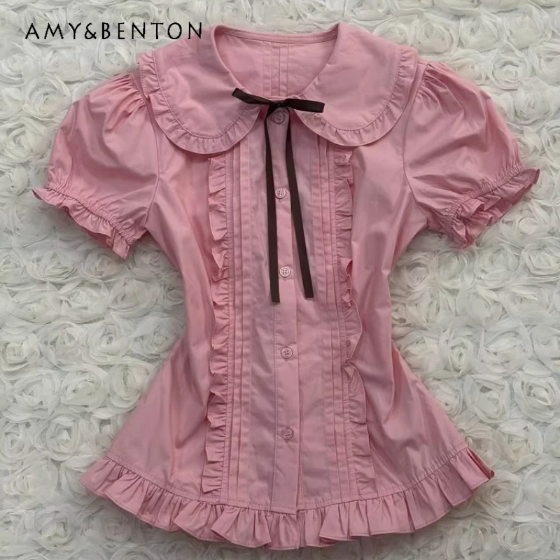 

Женская рубашка с коротким рукавом и воротником «Питер Пэн» розового цвета, коллекция Весна-Лето 2026, оригинальный корейский ретро-дизайн, модная универсальная рубашка для девушек и женщин