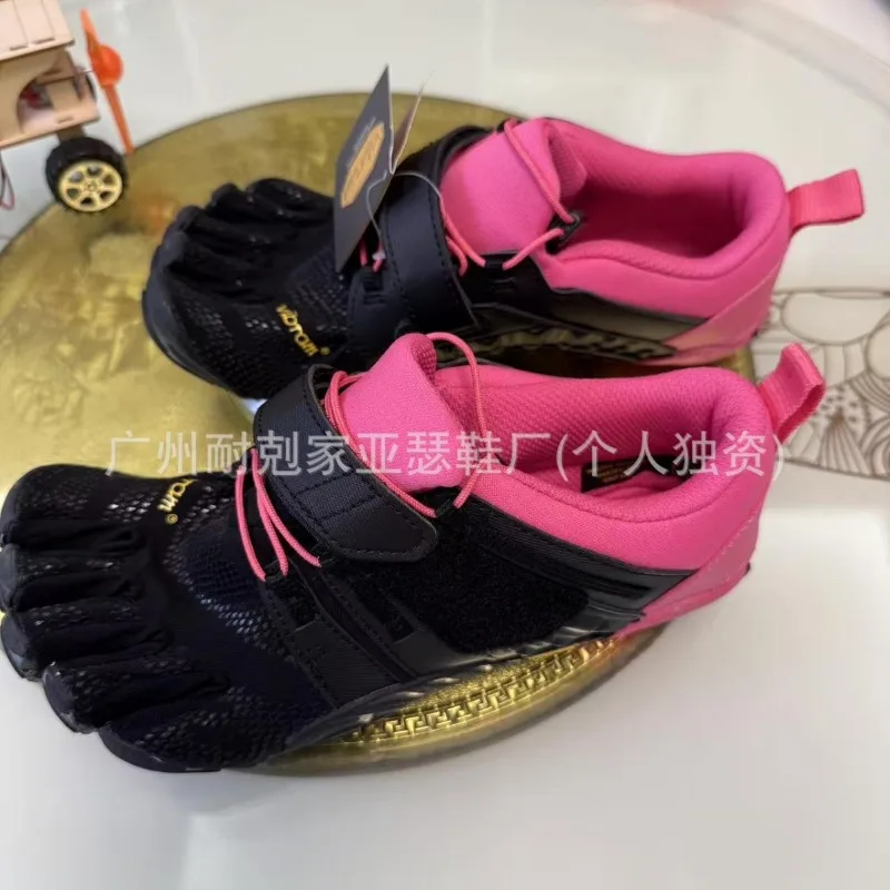 New Five Fingers Shoes Indoor Comprehensive Training Fitness Outdoor Sports Barefoot Split Toe Running Shoes