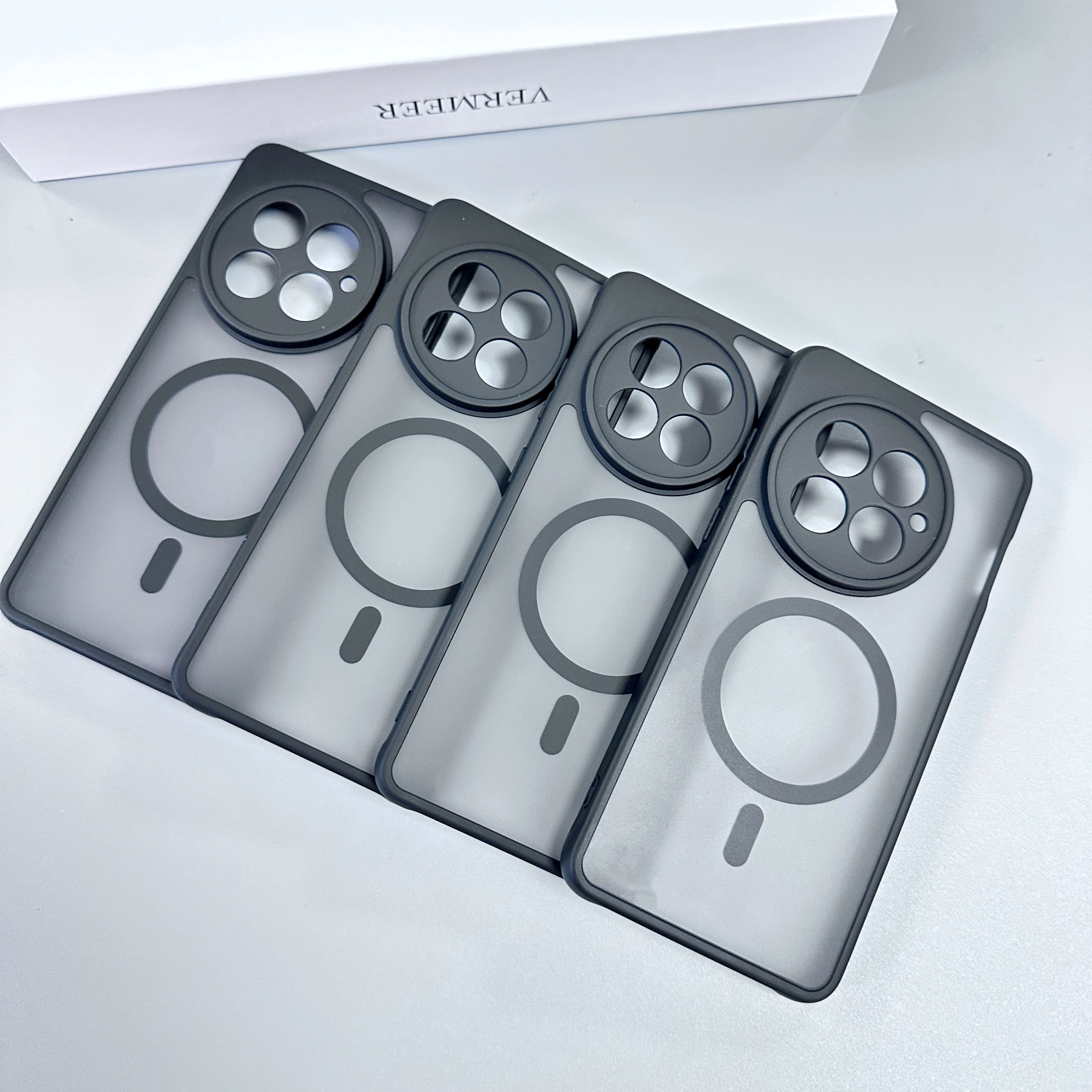 Для OnePlus 13 13R ACE 5 Pro Роскошный магнитный чехол Magsafe с беспроводной зарядкой, жесткий противоударный полупрозрачный матовый тонкий чехол Для OnePlus 13 13R ACE 5 Pro Роскошный магнитный чехол Magsafe с беспроводной зарядкой, жесткий противоударный полупрозрачный матовый тонкий чехол