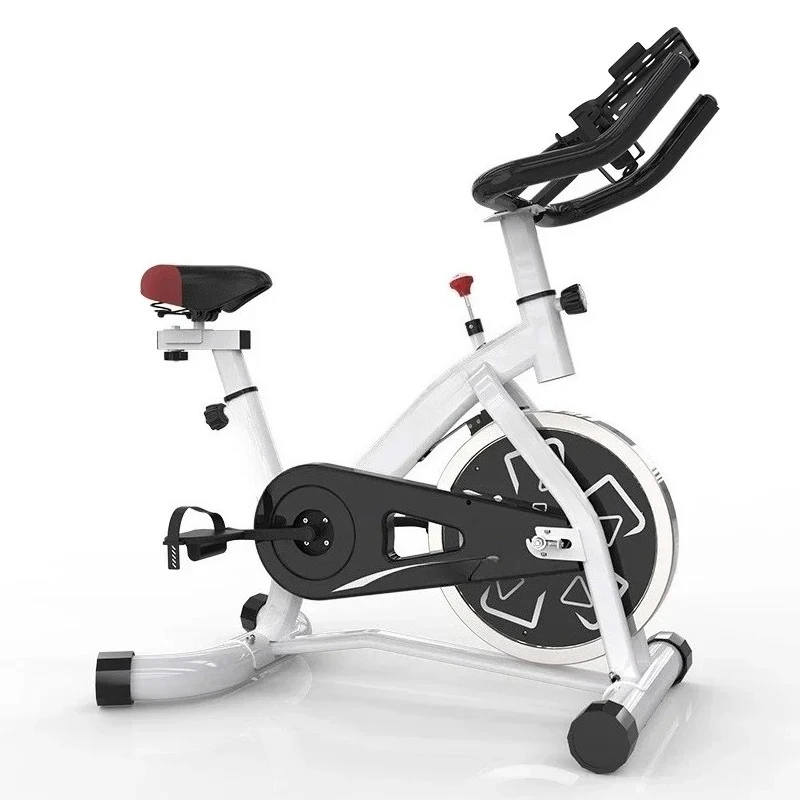La nueva bicicleta estática silenciosa para ejercicios en casa es adecuada para entrenamiento aeróbico en gimnasios y estudios físicos.