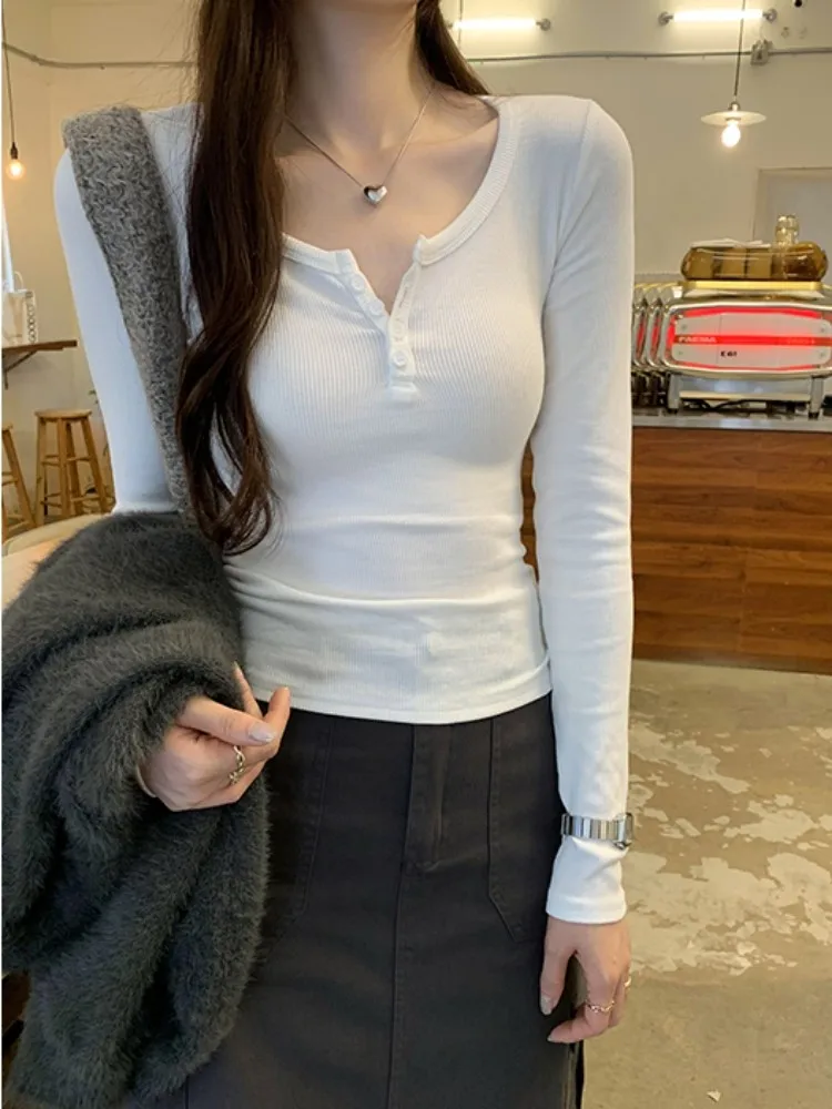 Slim Fit Long Sleeve T-Shirt Women's Spring Autumn Winter U-Neck Button up Top Waist Cinching Baring Clavicle Base Shirt