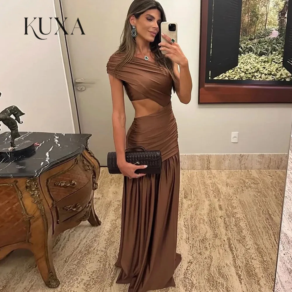 KUXA Modernes Braunes Abendkleid Einschultriges Plissiertes A-Linien-Kleid mit Taillenschnitt für Besondere Anlässe فساتين سهرة Maßgeschneidert 2026