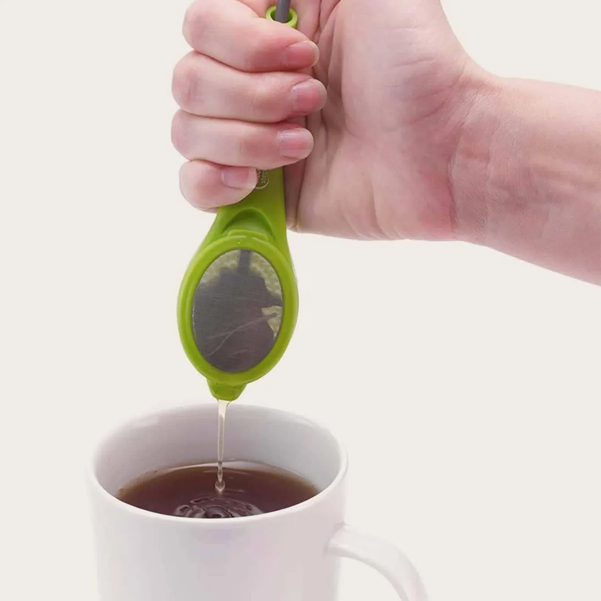 1 unidad: máquina de preparar té de mano ligera, cómoda y cómoda para el hogar, filtro difusor, accesorios de cocina
