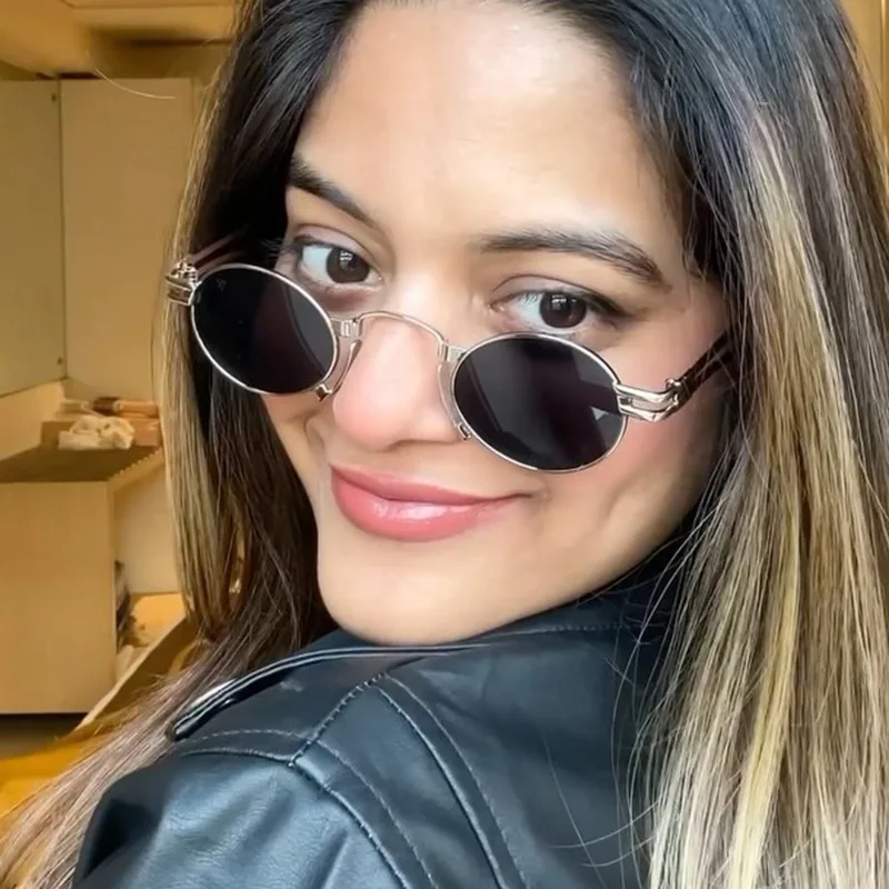 Vintage-Sonnenbrille für Damen mit Kleinem Rundem Metallrahmen und Ausgestanztem Design, Retro-Punk-Stil, Bunte Gläser für Herren, Persönliche Schattierungen