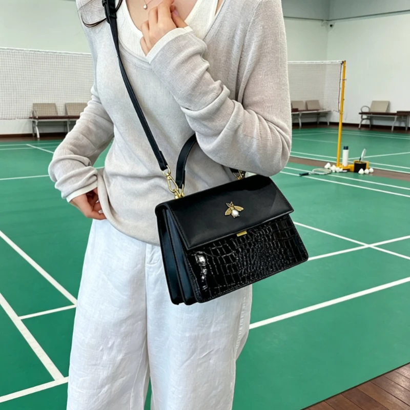 elegant-and-fashionable-women's-crossbody-bag-luxury-designer-shoulder-bag-casual-party-women's-handbag