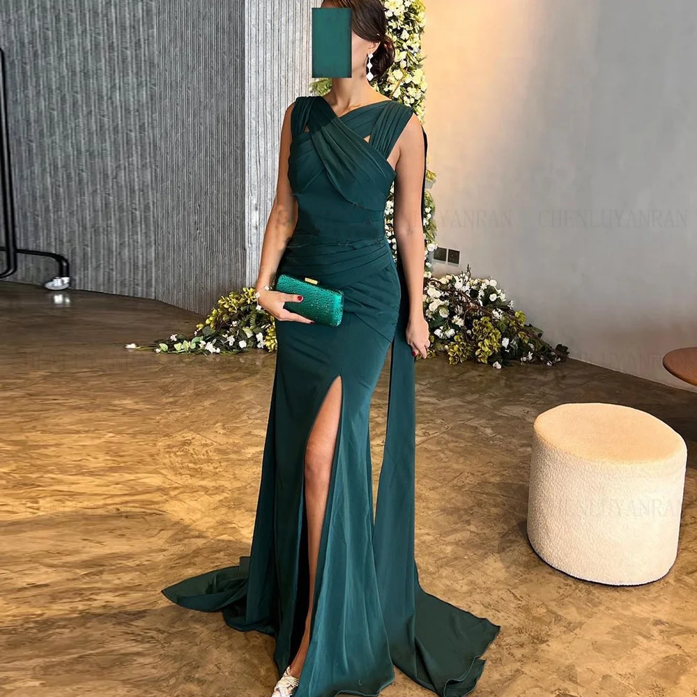 Green Satin Formal Occasion Dresses 2024 V-Neck Pleat Mermaid Ball Gowns Sleeveless Long Evening Party Gown فساتين الحفلات