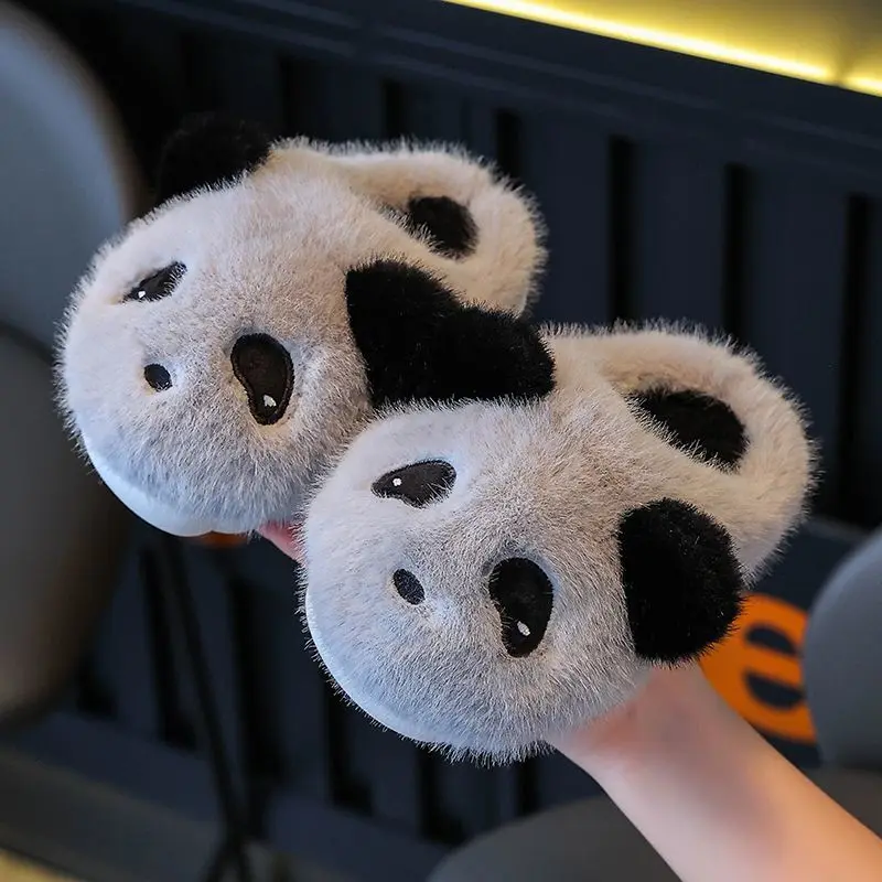 جديد الشتاء الاطفال المضادة للانزلاق الدافئة الباندا النعال سميكة الأحذية القطنية للفتيات المنزل استخدام عدم الانزلاق وحيد أحذية الملاعب المغطاة