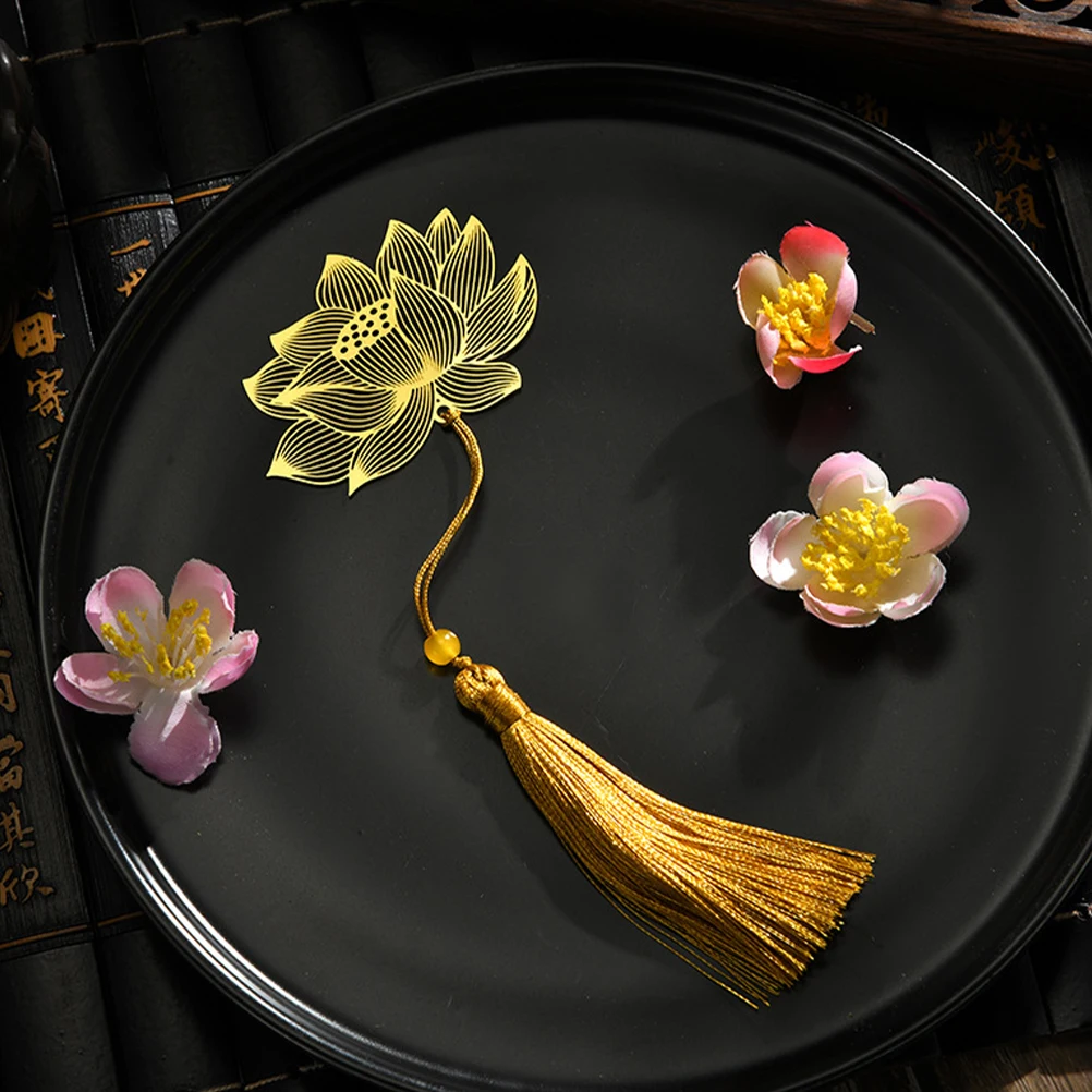 

4 Pcs Metal Bookmarks Hollow Leaf Design Lightweight Storage Gifts Readers Bookmark For Student Reading Accessories Unique Style