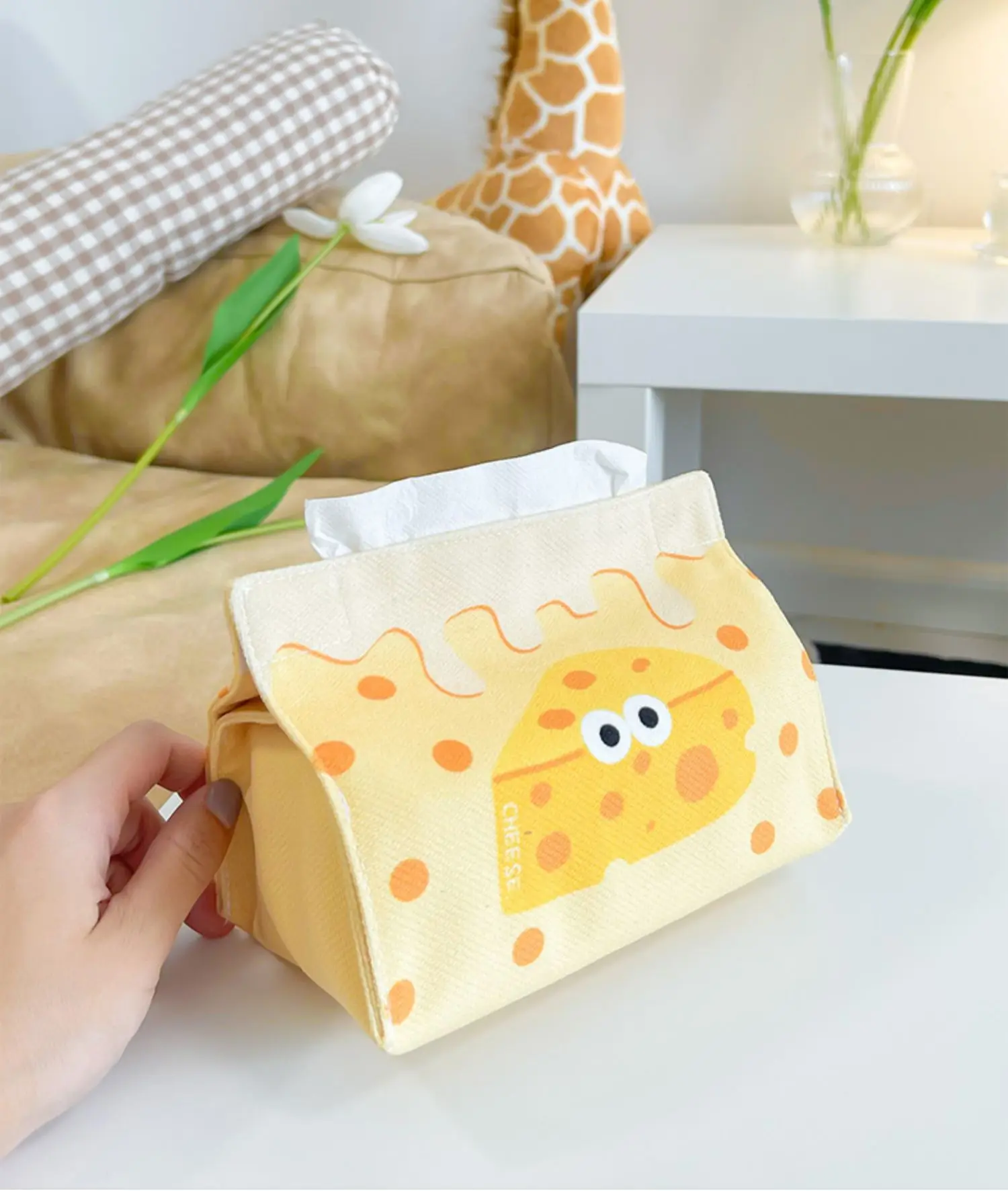 صندوق مناديل الجبن المفاجئ، صندوق درج كرتوني لطيف، غرفة المعيشة، غرفة الطعام، سطح طاولة بسيط، كيس مناديل قماشية