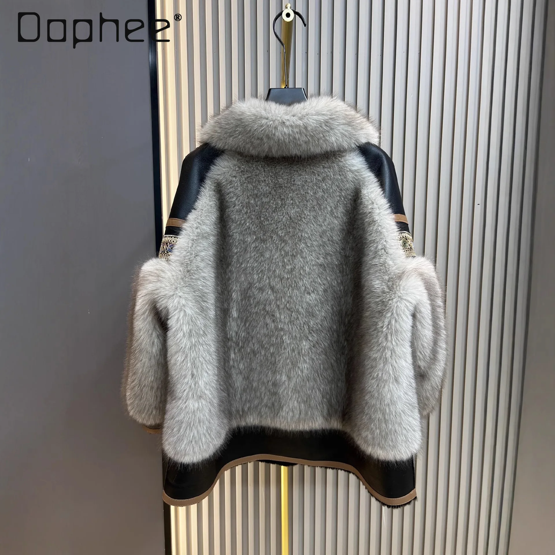 Cappotto invernale in pelliccia sintetica Toca ricamato di grandi dimensioni Cappotto caldo da donna Cappotto in pelliccia patchwork con stampa leopardata elegante per pendolari