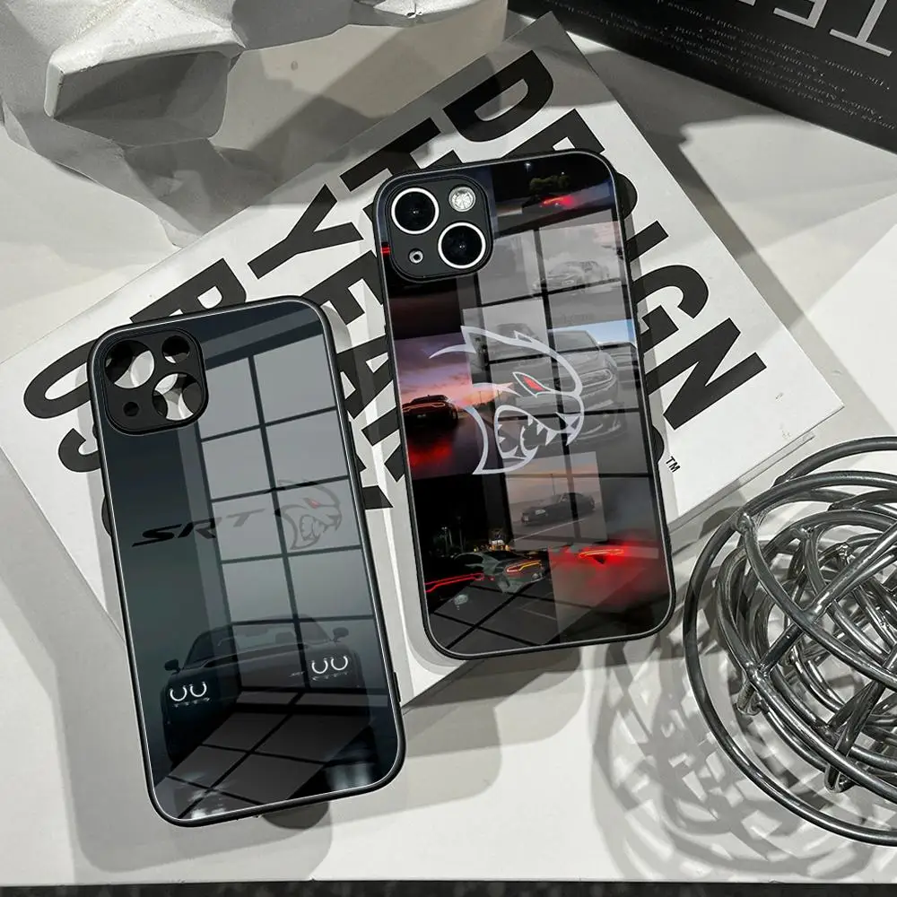 Funda de Teléfono con Diseño de Auto Deportivo Dodge Challenger S-SRT para iPhone 16, 15, 14, 13, 12, 11, Pro, X, XS, Max, Mini, Carcasa Negra Suave HYBXAXC