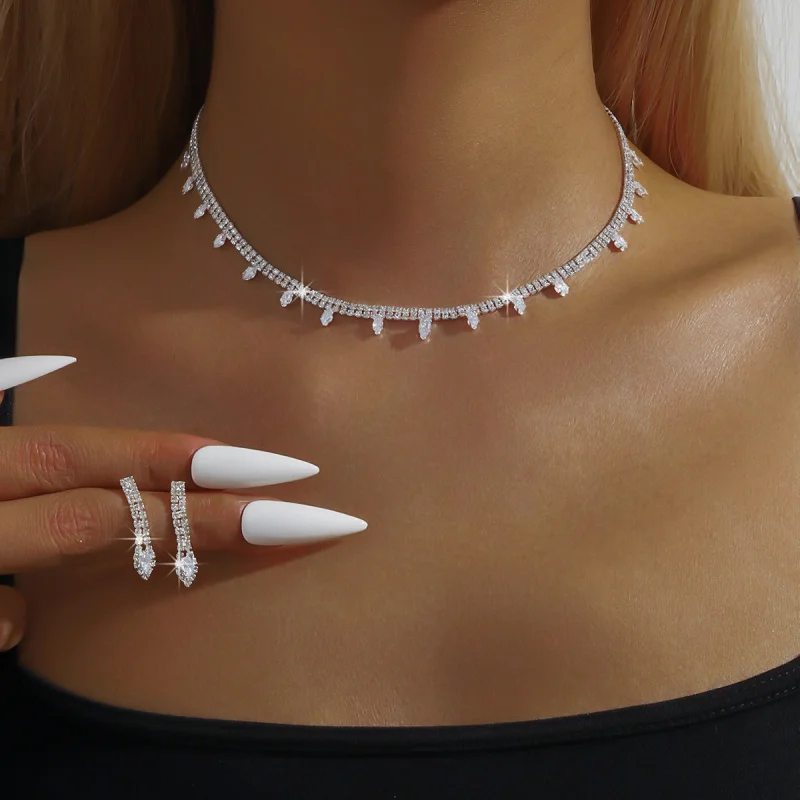 

Sweet Cool Spicy Girl Style Super Shiny Zircon Collarbone Chain Light Luxury Niche High-end Versatile Elegant Necklace Women's C