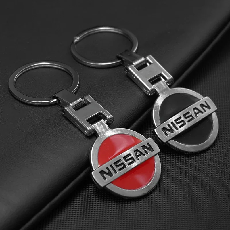 Car Emblem Keychain 3D Metal Key Ring for Nissan Teana J32 GTR March KIcks Murano Qashqai Leaf Juke Patrol Micra X Trail T32