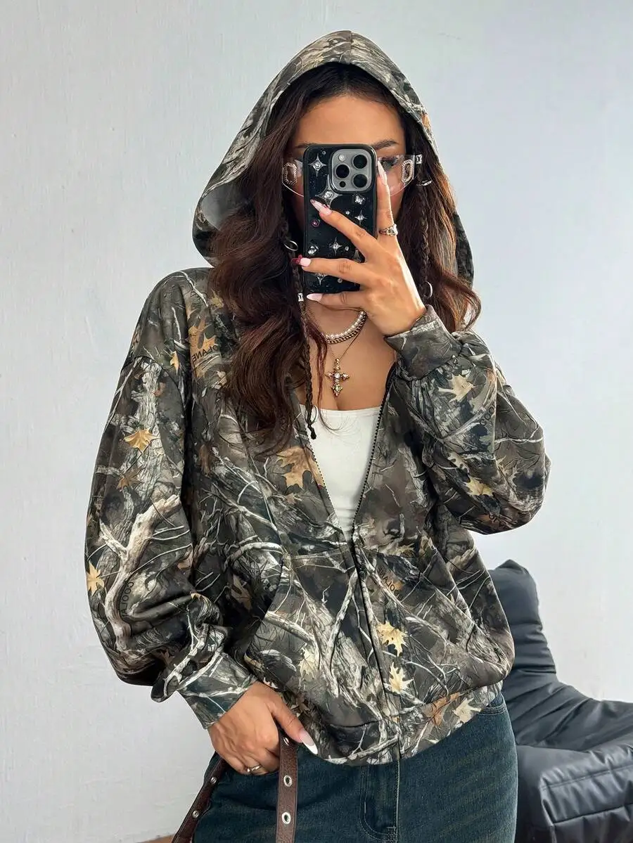 

Женская толстовка на молнии с камуфляжным принтом, свободного кроя и с термоизоляционной подкладкой