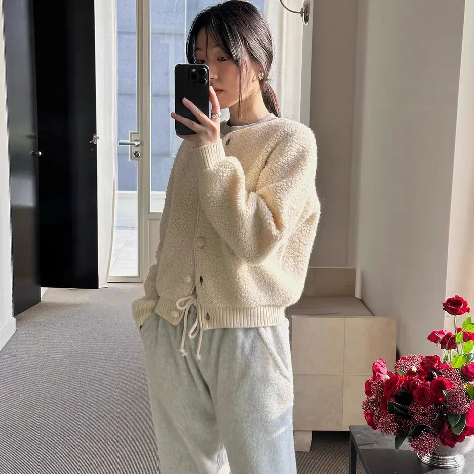 East Gate Noting Written Retro Vielseitiger ort Furry Jaet Damenpullover Oberbekleidung Normaler dünner Wollstoff