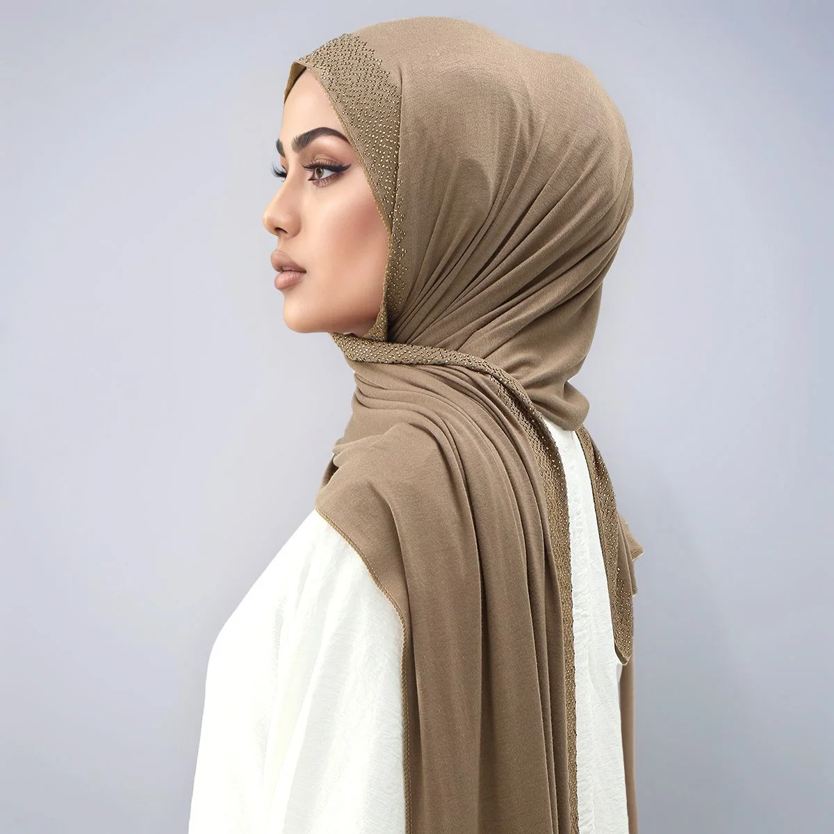 

Рамадан мусульманский мерцающий трикотаж со стразами, хлопковый шарф-хиджаб для женщин, однотонный платок, шаль, накидка с бриллиантами, тюрбан, бандана