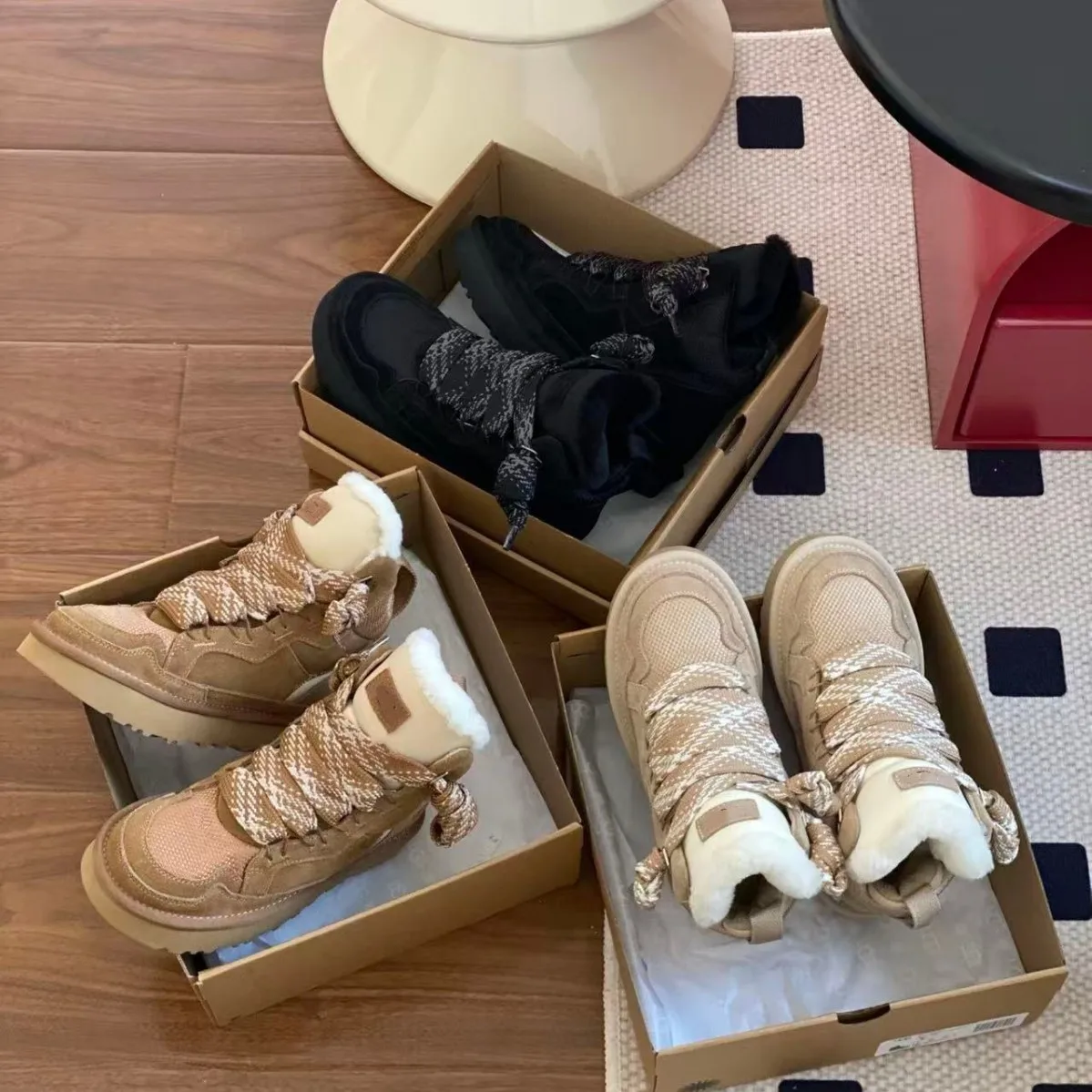 

High quality winter warm boots - women's snow boots, men's short boots, sheepskin and wool integrated thick warm casual shoes