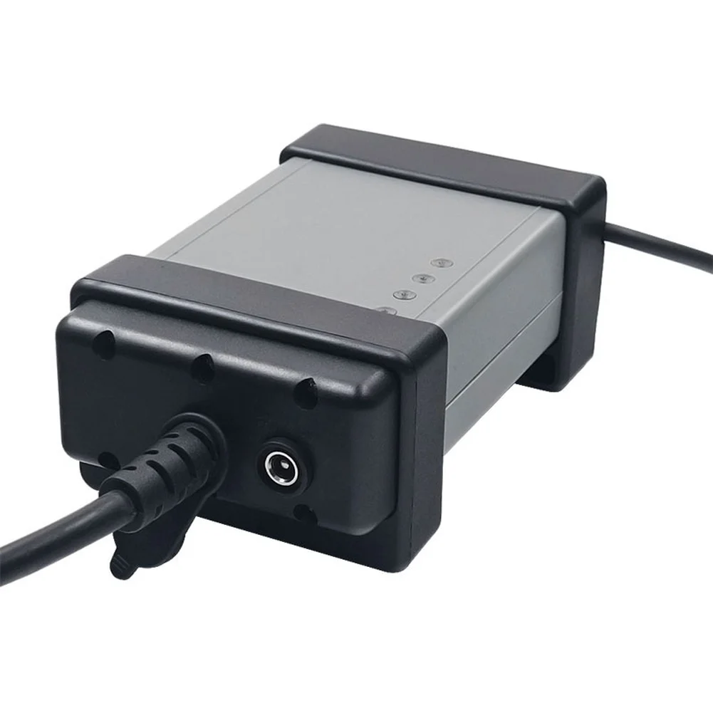 Vehicle Interface Car Diagnostic Tool For Auto Repair Shop USB Communication Status LED Indicators 40GB Storage Required