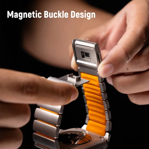 Imagen 2 del producto Correa de Metal de titanio para Apple Watch Ultra 3 11 10 9 8 7 SE 6, pulsera magnética de silicona para iWatch 42mm 44 45mm 46mm 49mm