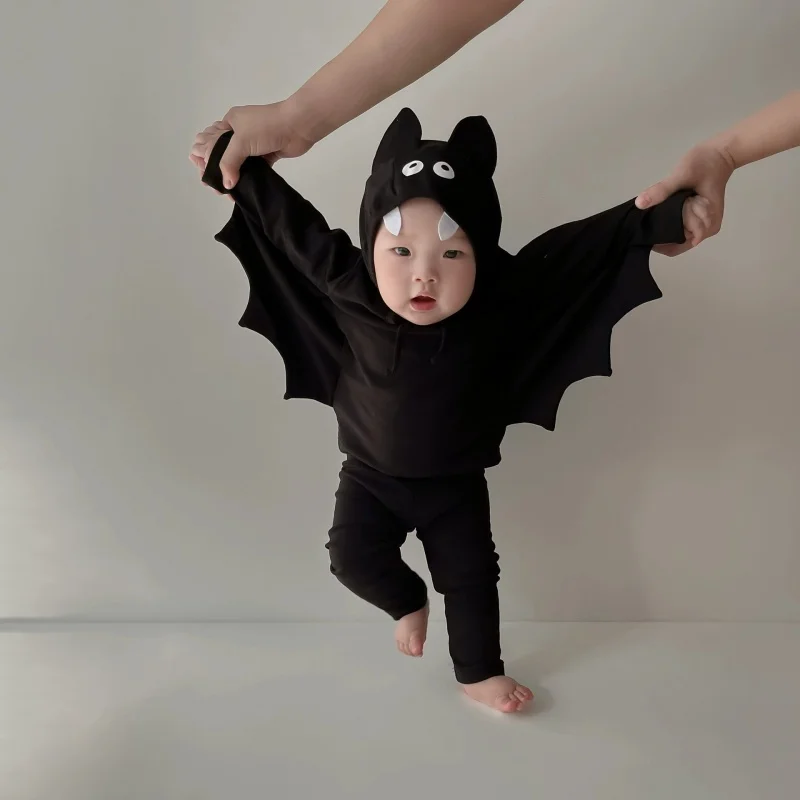 

2025 New Baby Halloween Clothes Set Boys Girls Cute Bat Sleeve Bodysuit + Hat Toddler Fashion Kids Halloween Party Clothing