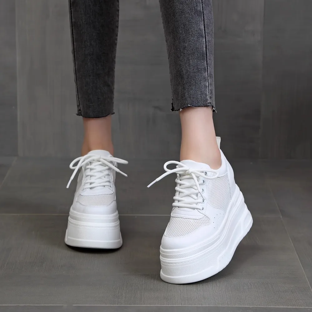 

Summer Vulcanized Casual Shoes with Sponge Soles and Breathable Mesh Small White Shoes with Ultra High Interior Increase Women