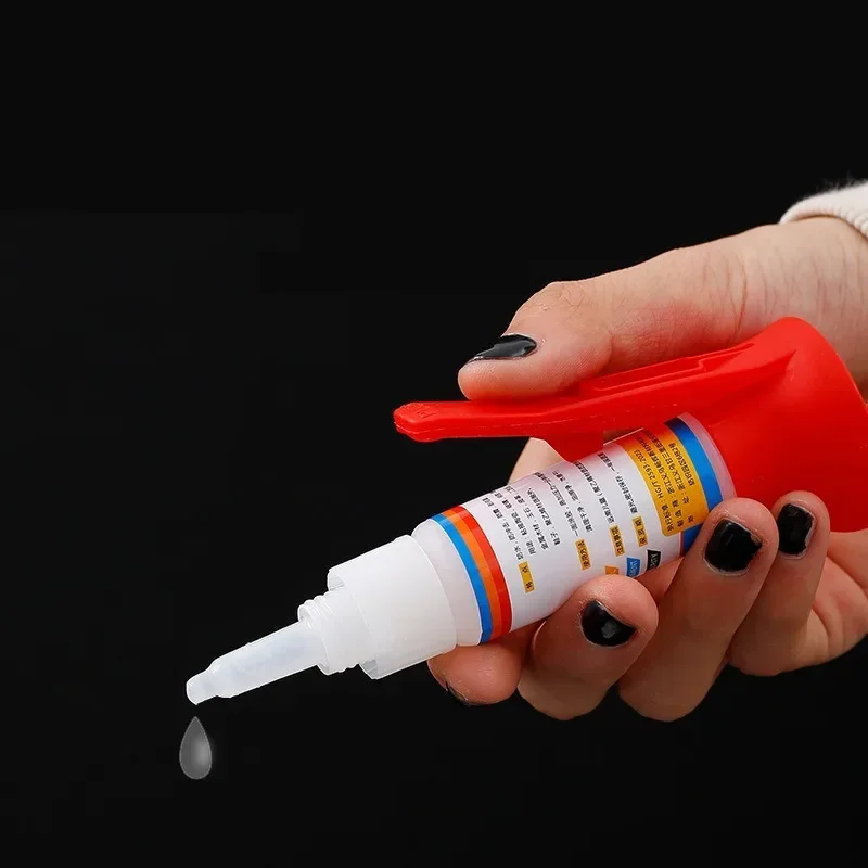 

50ml Welding Adhesive Powerful Welding Repair Glue Fast Liquid Metal Welding Filler Versatile for Metal Wood Leather Porcelain